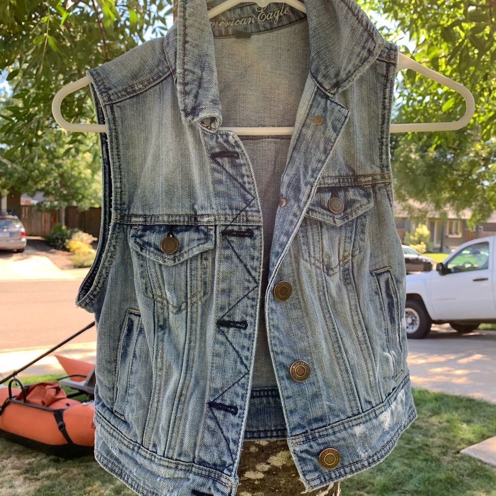 AE Denim Vest